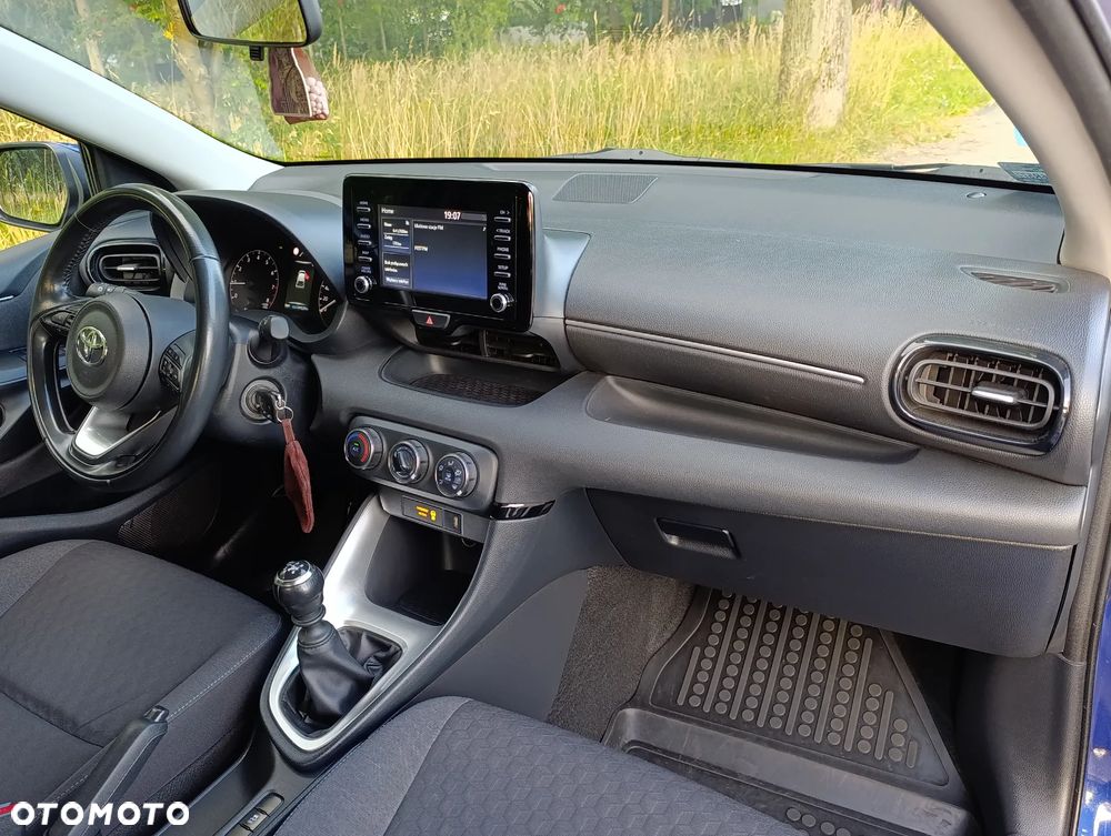 Toyota Yaris 1.5 Comfort - 22