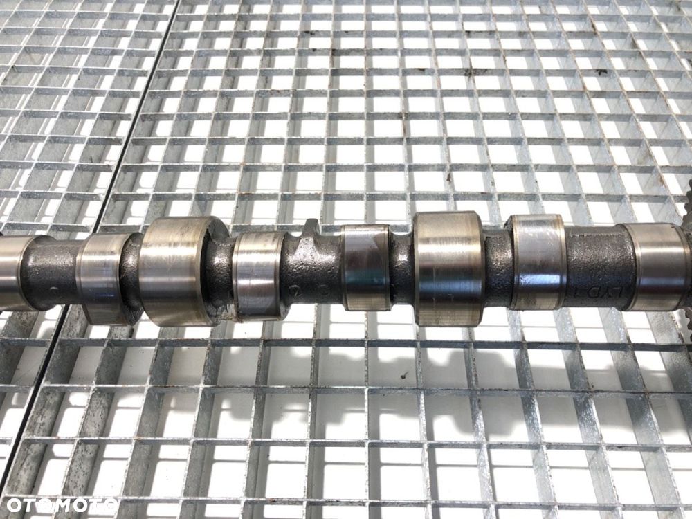WAŁEK ROZRZĄDU     3967613 CUMMINS 6CT CGE250 30 - 5