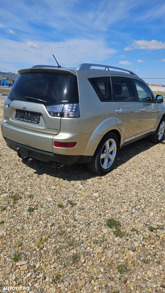 Mitsubishi Outlander 2.0 DI-D Instyle+ - 7
