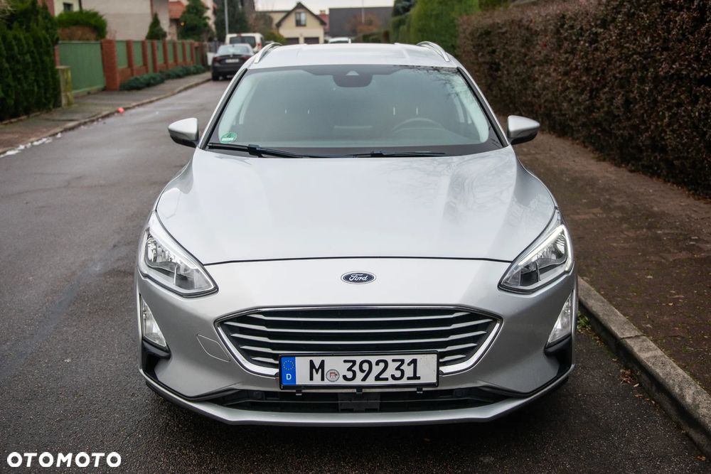 Ford Focus 1.5 EcoBlue Start-Stopp-System TITANIUM - 2