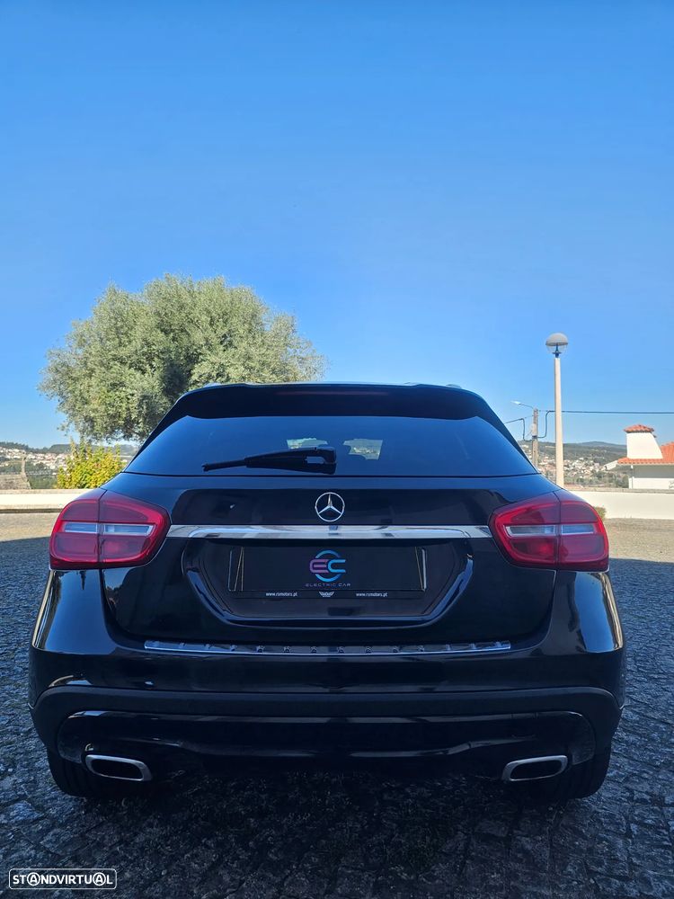 Mercedes-Benz GLA 200 (CDI) d Urban - 12