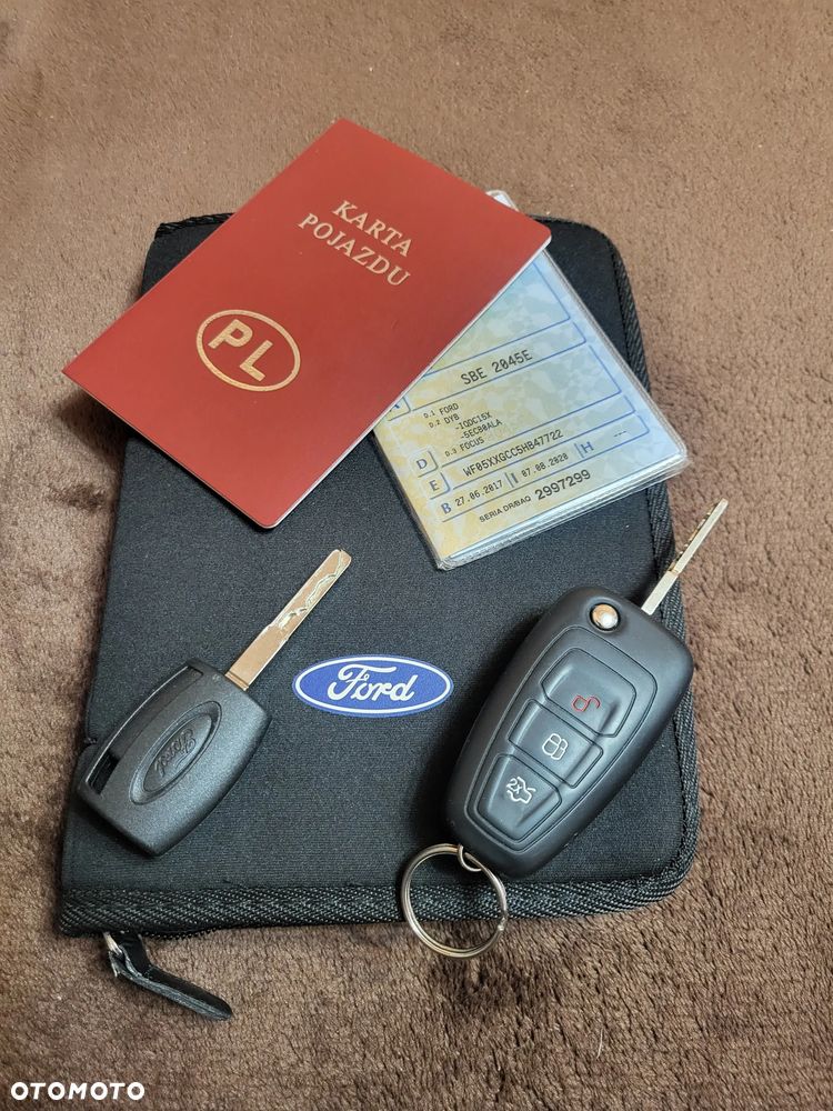 Ford Focus 1.6 Trend - 13