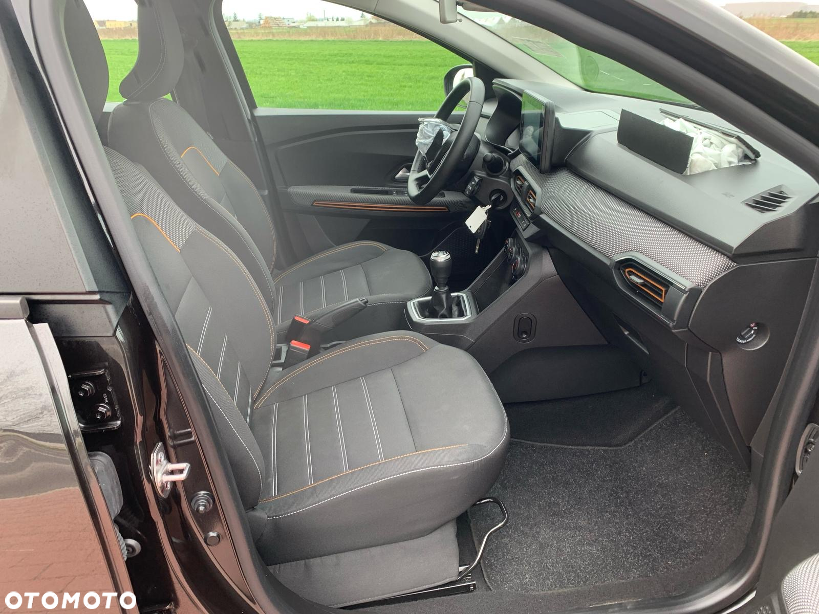 Dacia Sandero Stepway TCe 90 Essential - 35