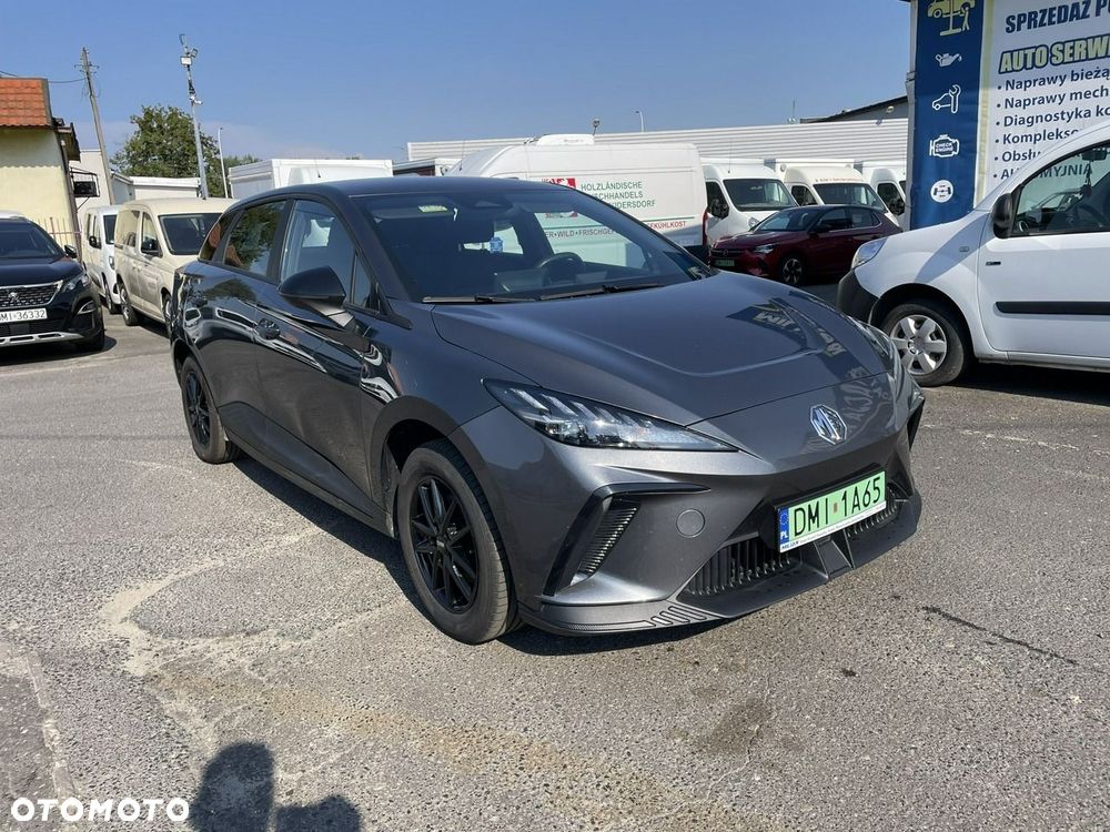 MG 4 Luxury 49 kWh - 13