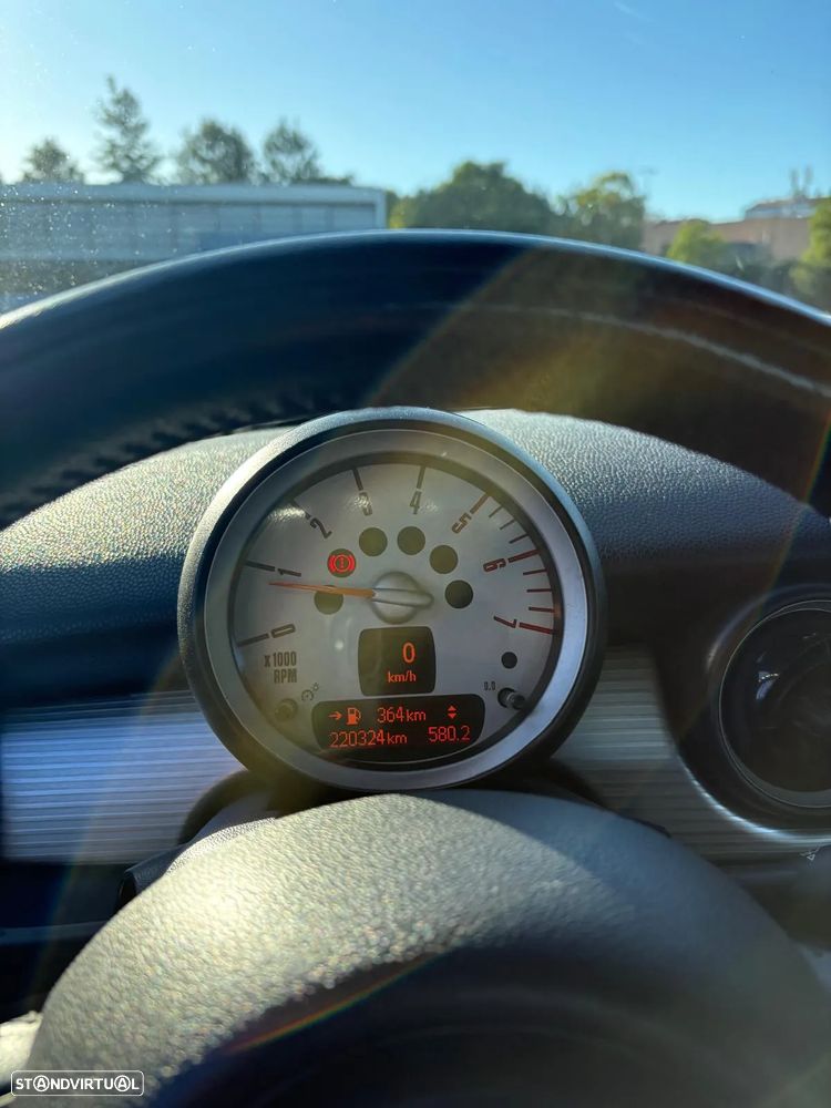 MINI 3 Portas One D - 9