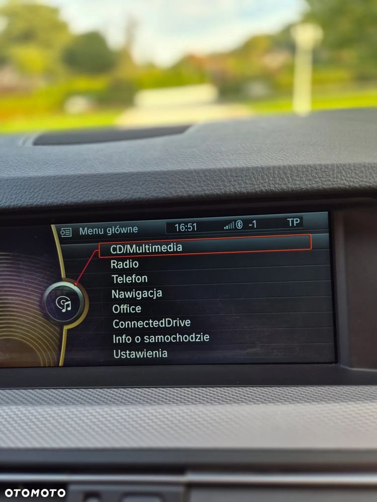 BMW Seria 5 523i Sport-Aut - 18