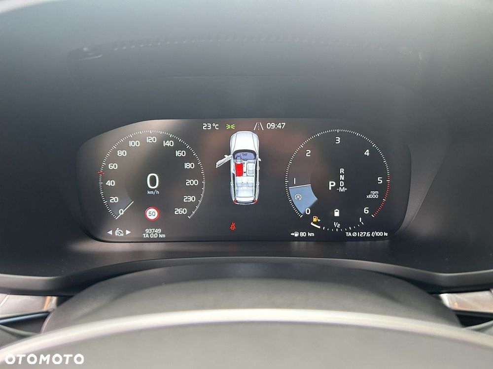 Volvo V90 Cross Country - 17