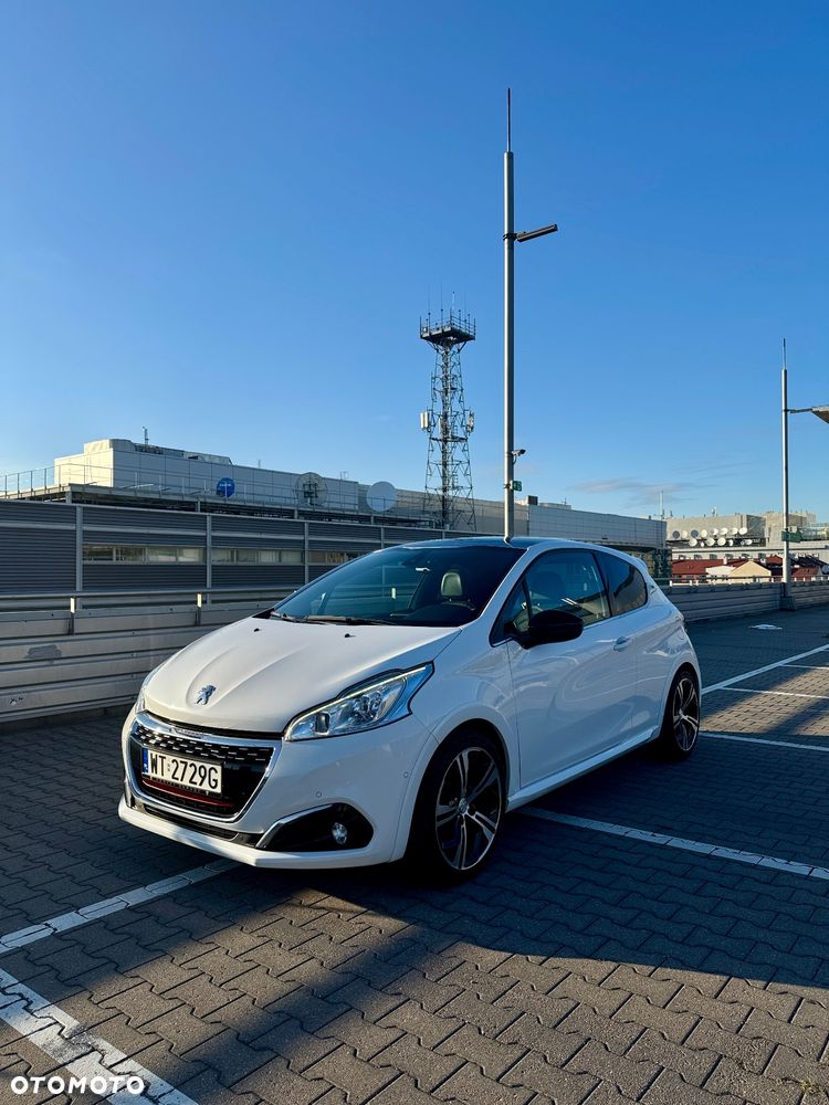 Peugeot 208 1.6 THP GTi - 1