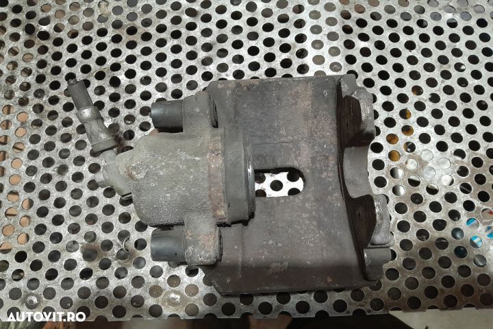 Etrier fata dreapta Volkswagen VW Golf 5 [2003 - 2009] Plus minivan 1 - 3