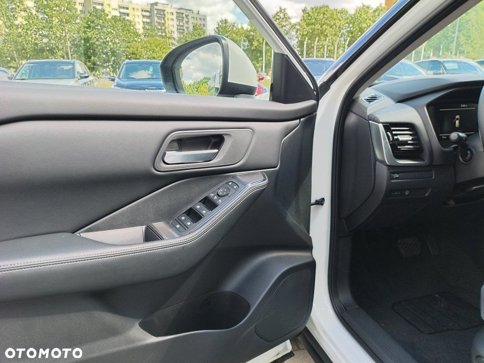 Nissan X-Trail - 10