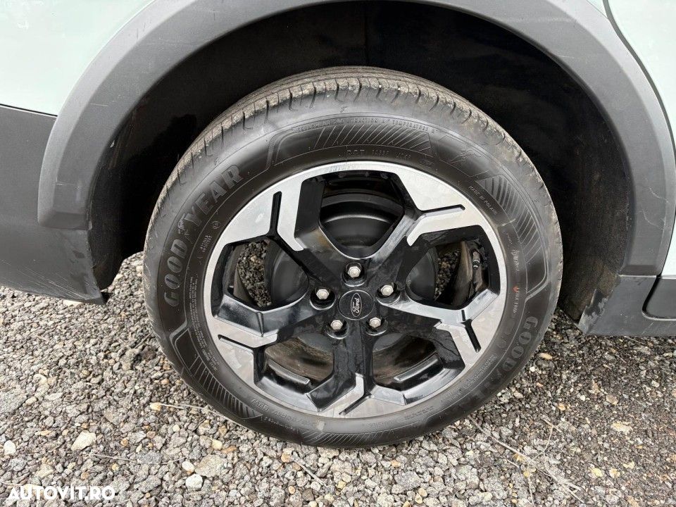 Ford Tourneo Courier - 17