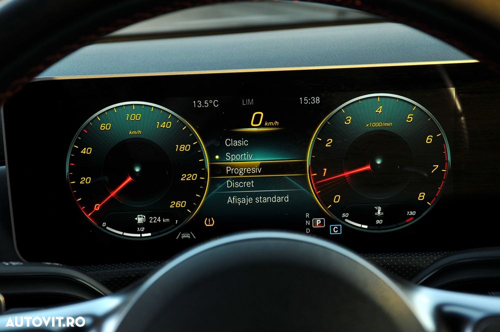 Mercedes-Benz CLA 180 Shooting Brake 7G-DCT AMG Line - 6