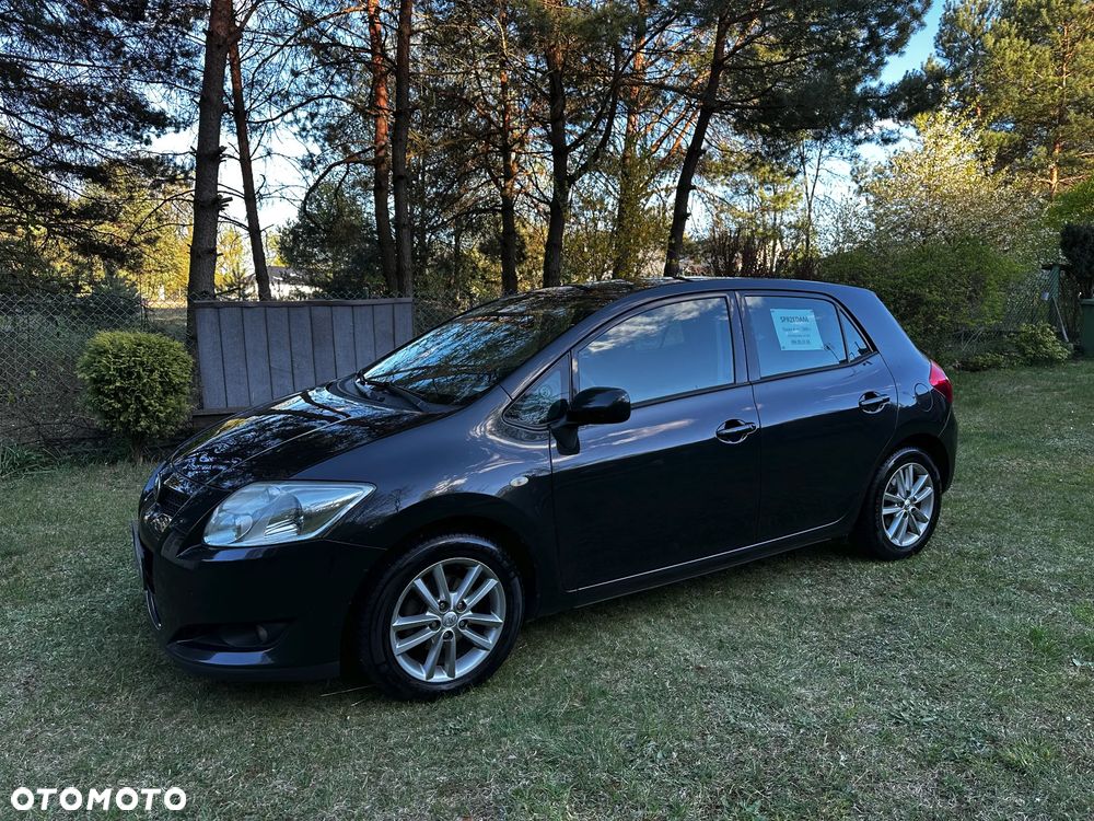 Toyota Auris - 1