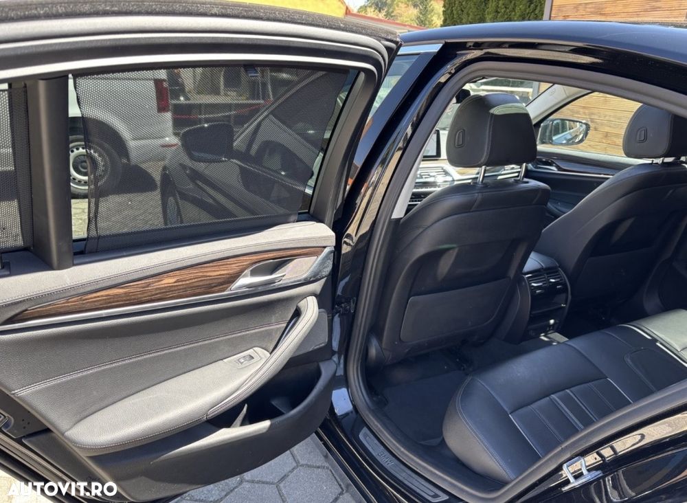 BMW Seria 5 520i Aut. - 11