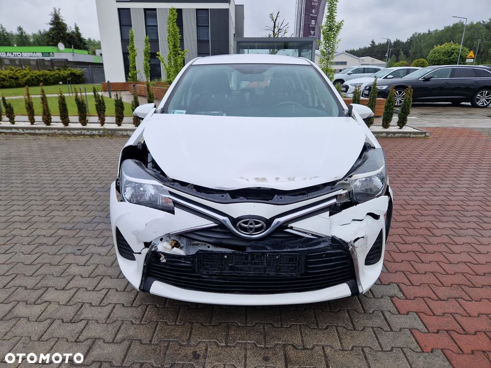 Toyota Yaris 1.0 Active EU6 - 7