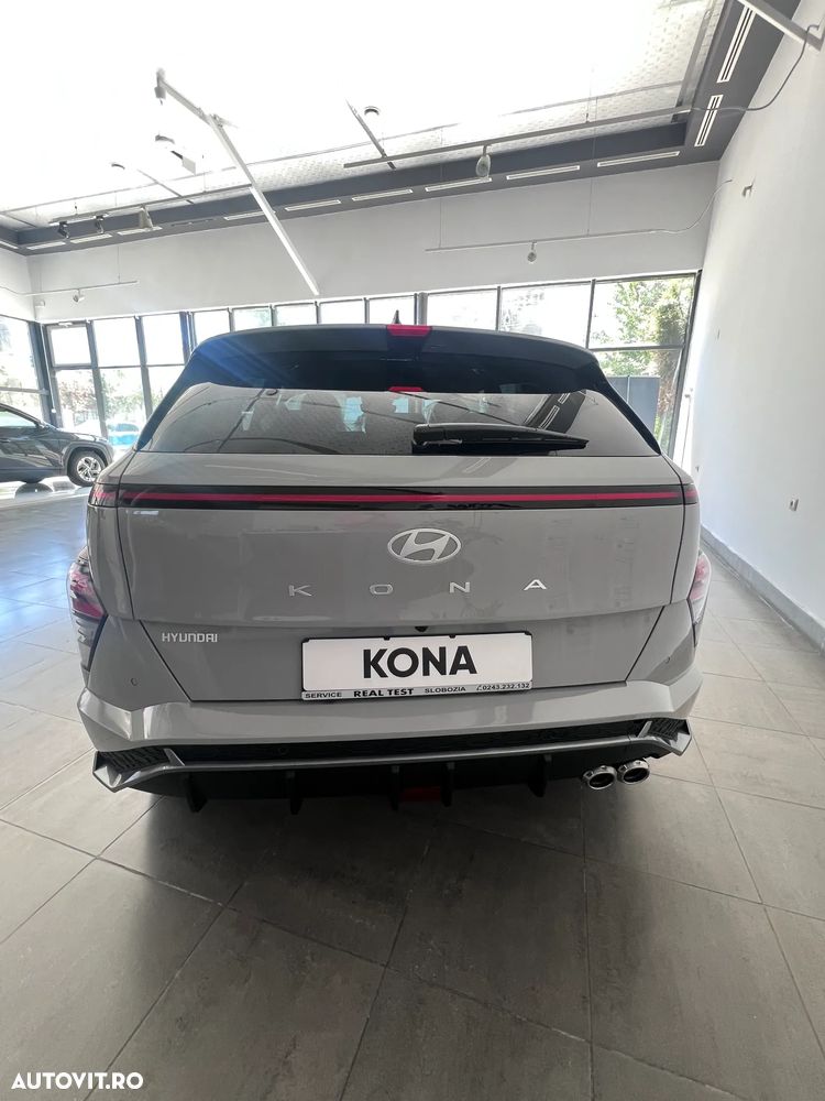 Hyundai KONA - 8