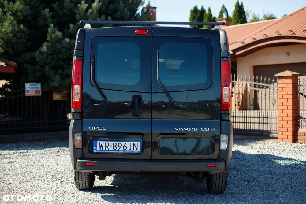 Opel Vivaro - 8