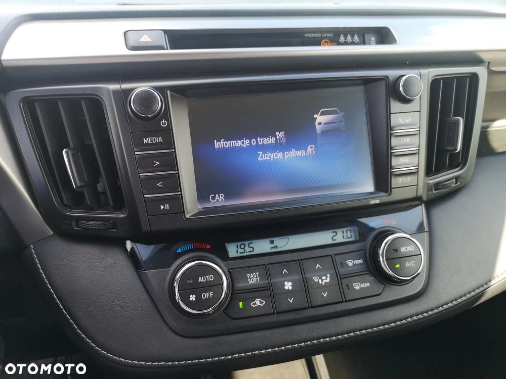 Toyota RAV4 2.0 D-4D Premium 4x2 - 21