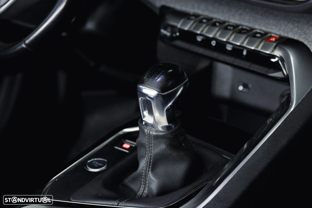 Peugeot 3008 1.2 PureTech Allure - 8