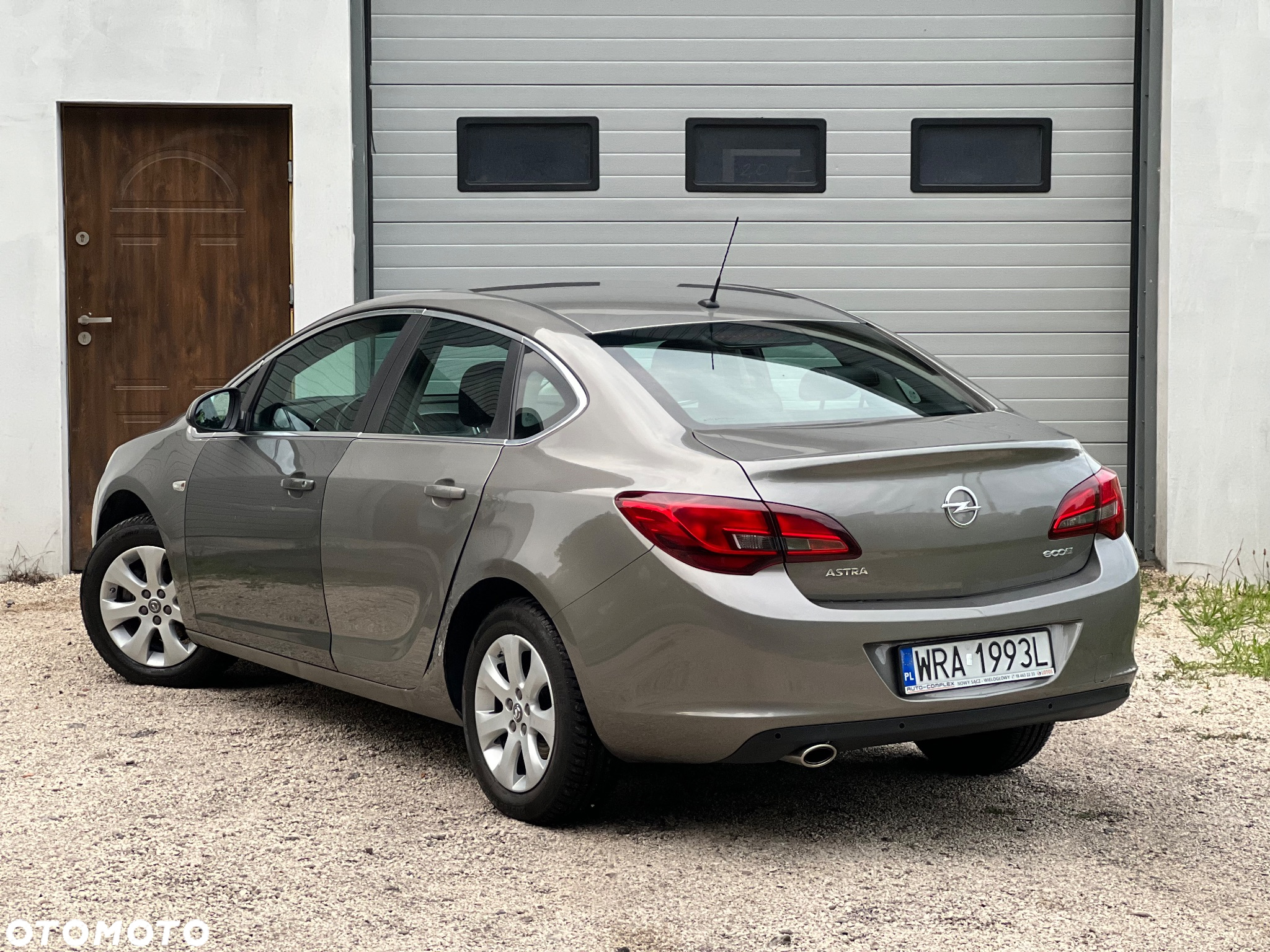 Opel Astra IV 1.4 T Business S&S - 13