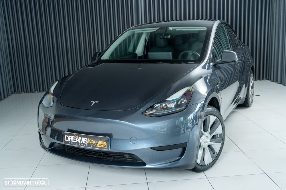 Tesla Model Y Standard RWD - 25