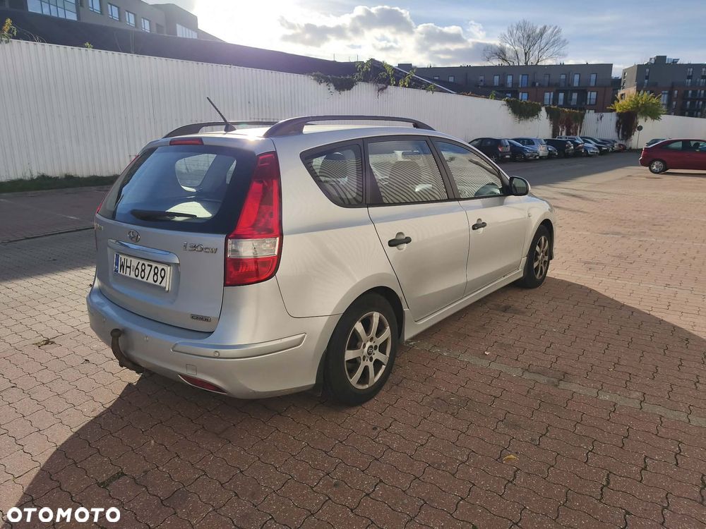 Hyundai I30 2010 photo 4