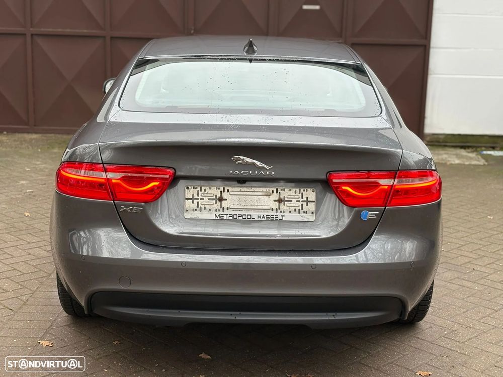 Jaguar XE E-Performance Prestige - 5