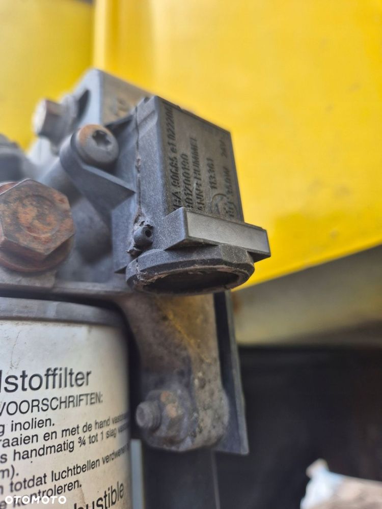 SEPARATOR PALIWA PODSTAWA FILTRA POMPKA DAF XF 105 , 75 85 CF EURO 5 - 2