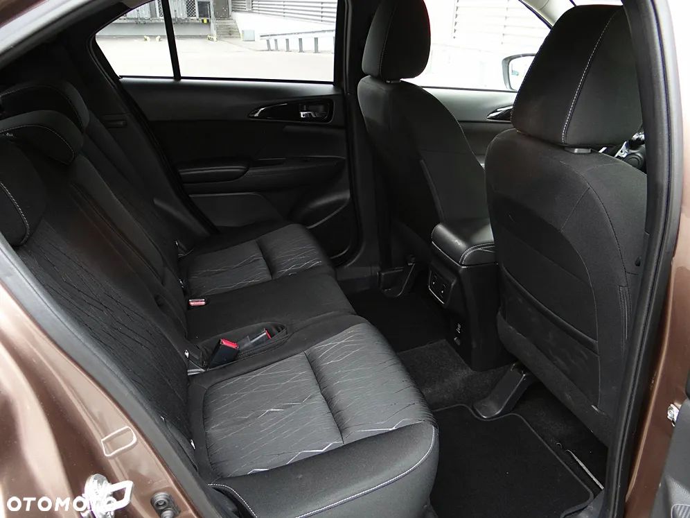 Mitsubishi Eclipse Cross 1.5 T-MIVEC (ClearTec) CVT 2WD Plus - 37