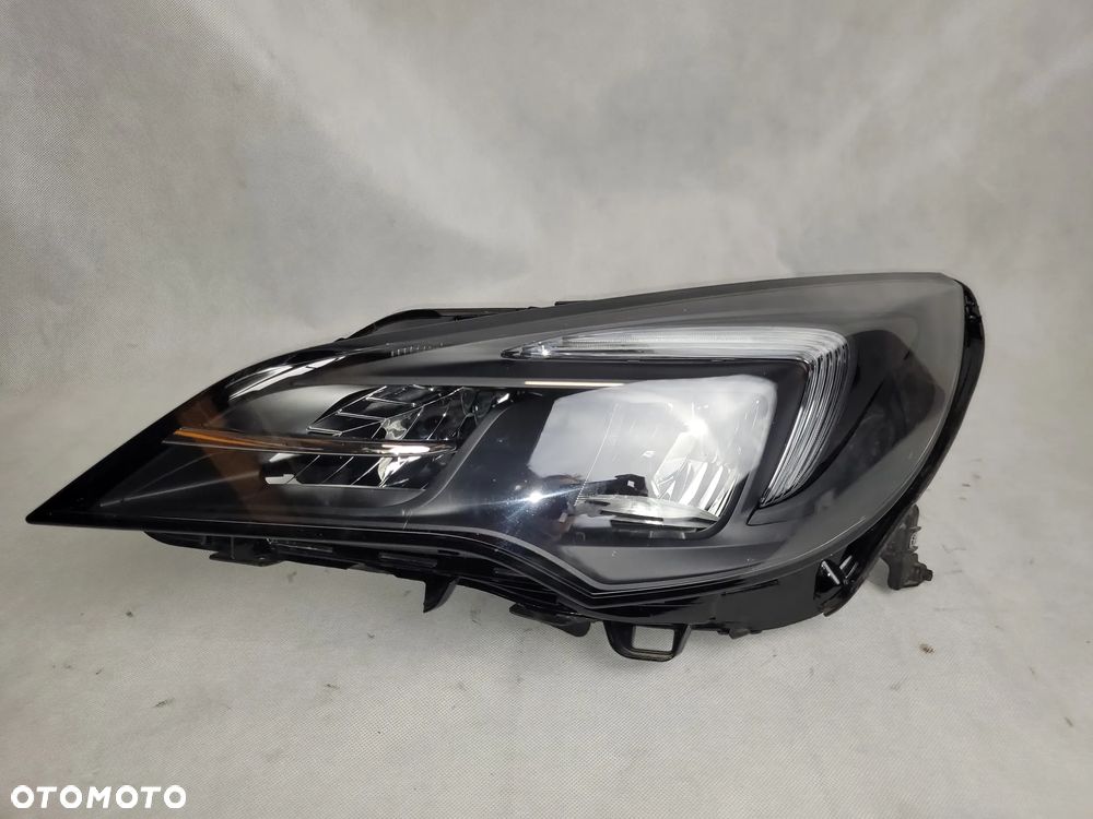OPEL ASTRA V LIFT- LAMPA LAMPY PRZEDNIE PRZÓD - 1