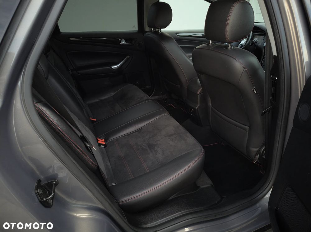 Ford Mondeo 2.0 TDCi Titanium S - 13