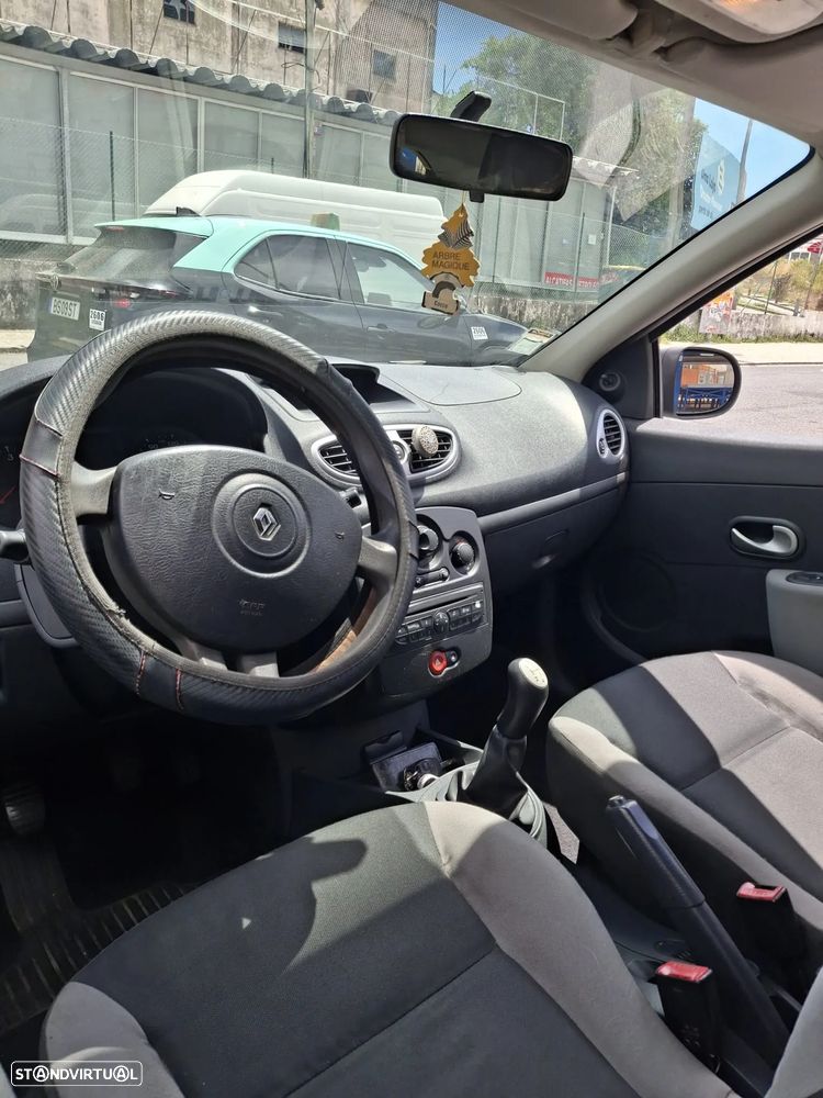 Renault Clio - 3