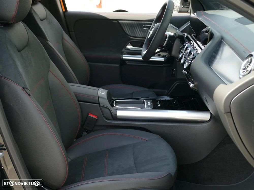 Mercedes-Benz EQA 250+ AMG Line - 33