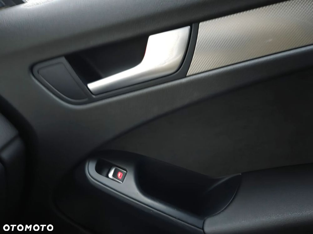 Audi A4 Avant 2.0 TDI DPF quattro S line Sportpaket - 34