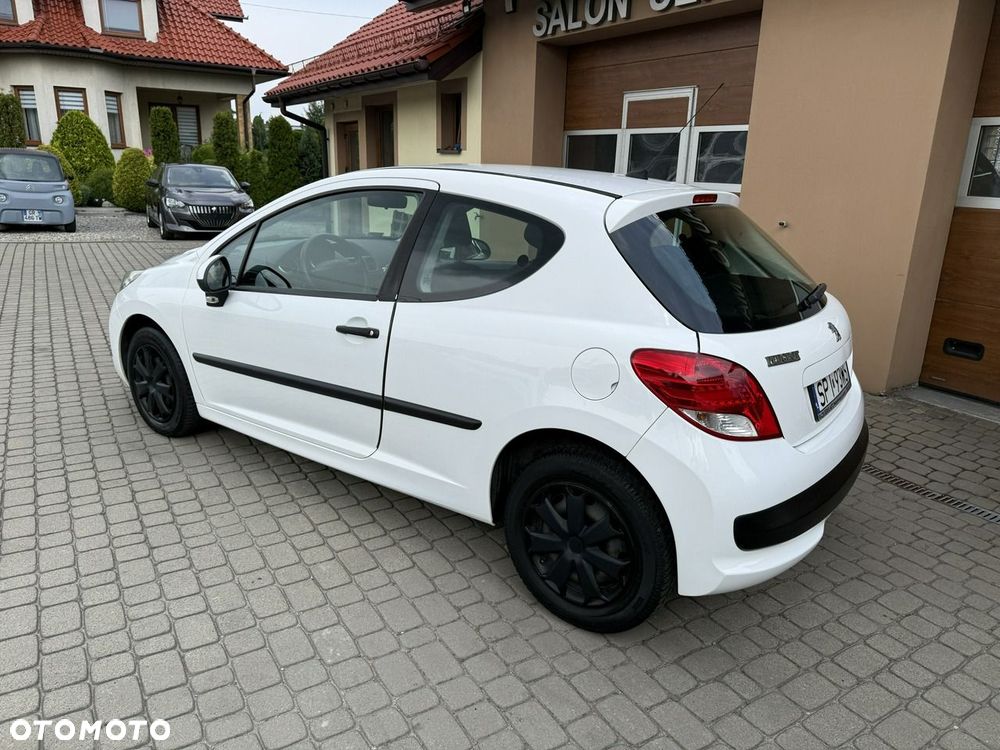 Peugeot 207 1.4 HDi Trendy - 10