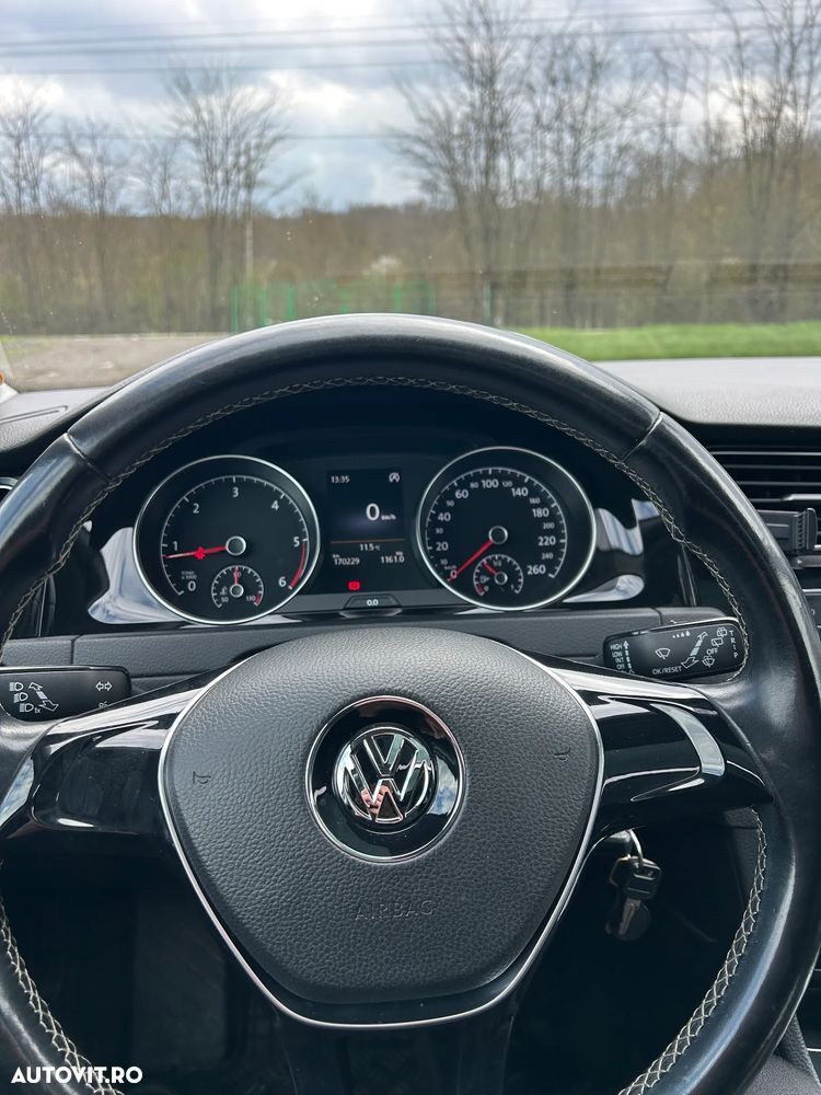 Volkswagen Golf 1.6 BlueTDI Cup - 11