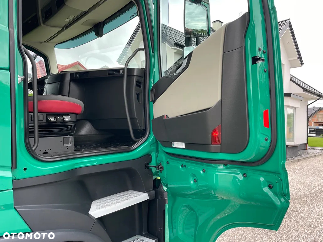 Volvo FH4 500XXL**2018/19**STANDARD**SALON POLSKA** - 19