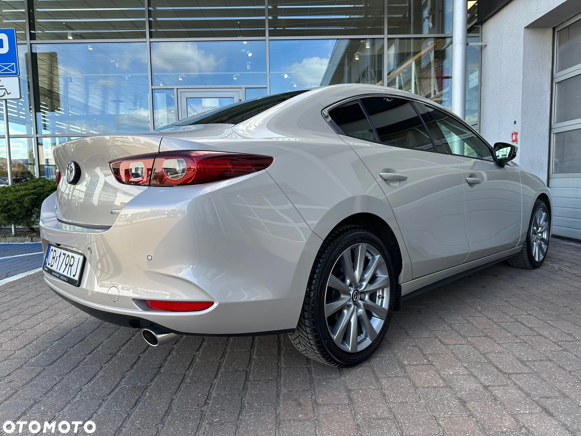 Mazda 3 - 6