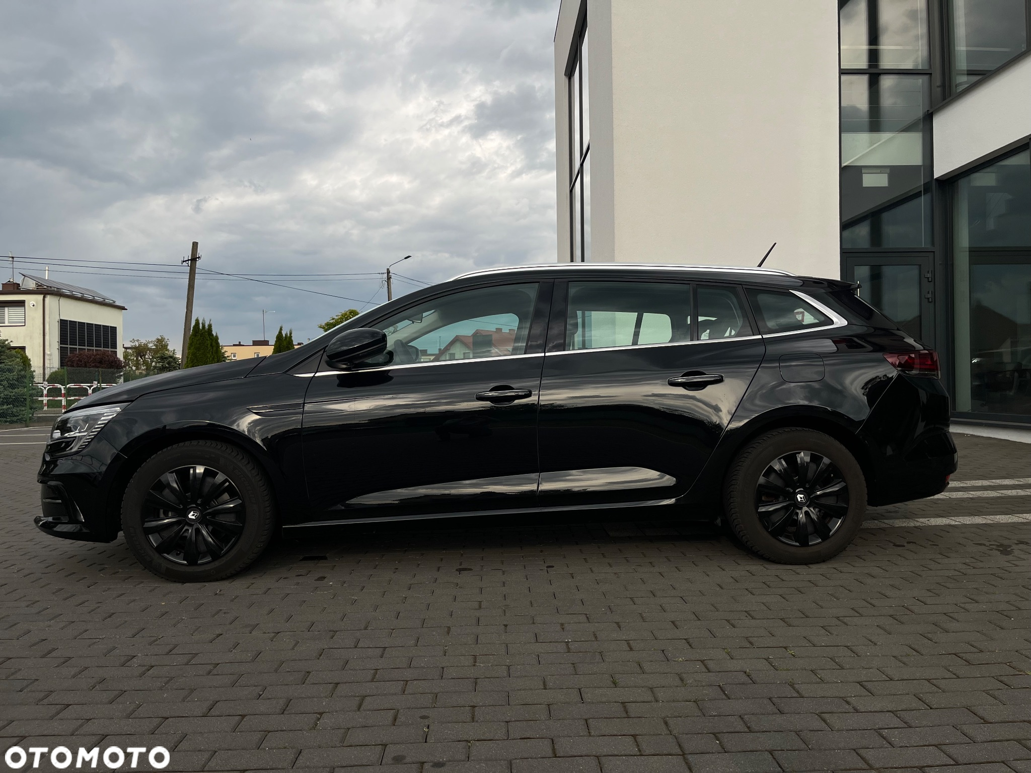 Renault Megane E-TECH Plug-in Hybrid 160 E-Tech engineered - 4