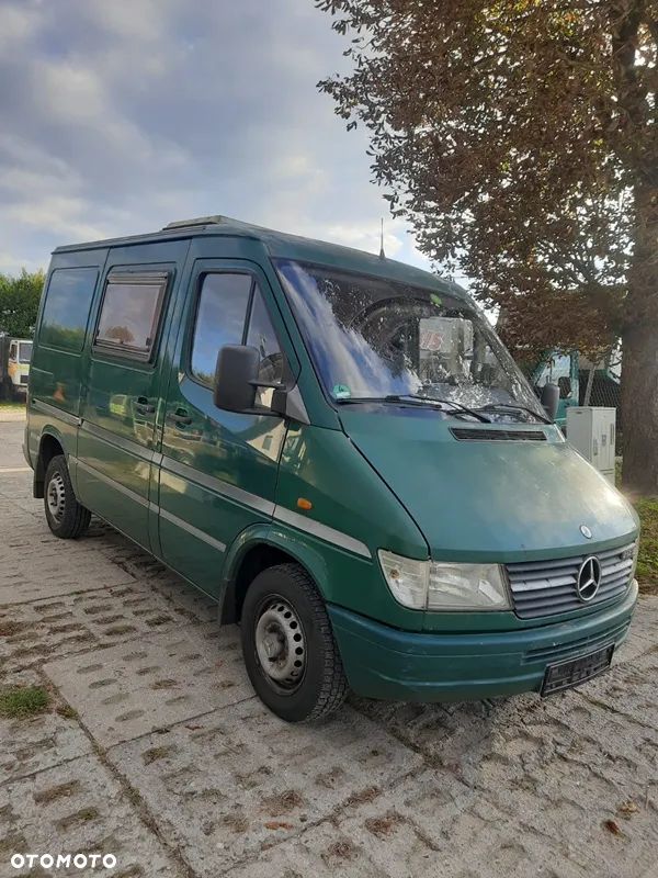 Mercedes-Benz Sprinter - 1