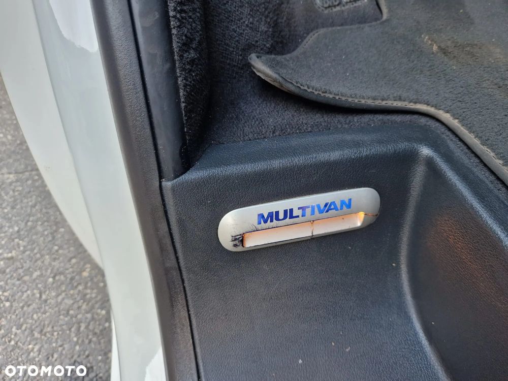 Volkswagen Multivan - 27