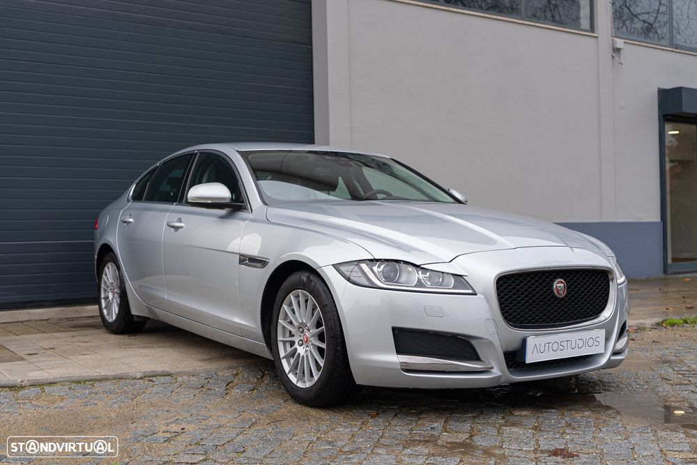 Jaguar XF E-Performance Portfolio - 4