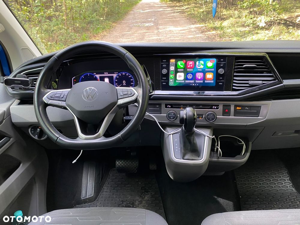 Volkswagen Caravelle - 17