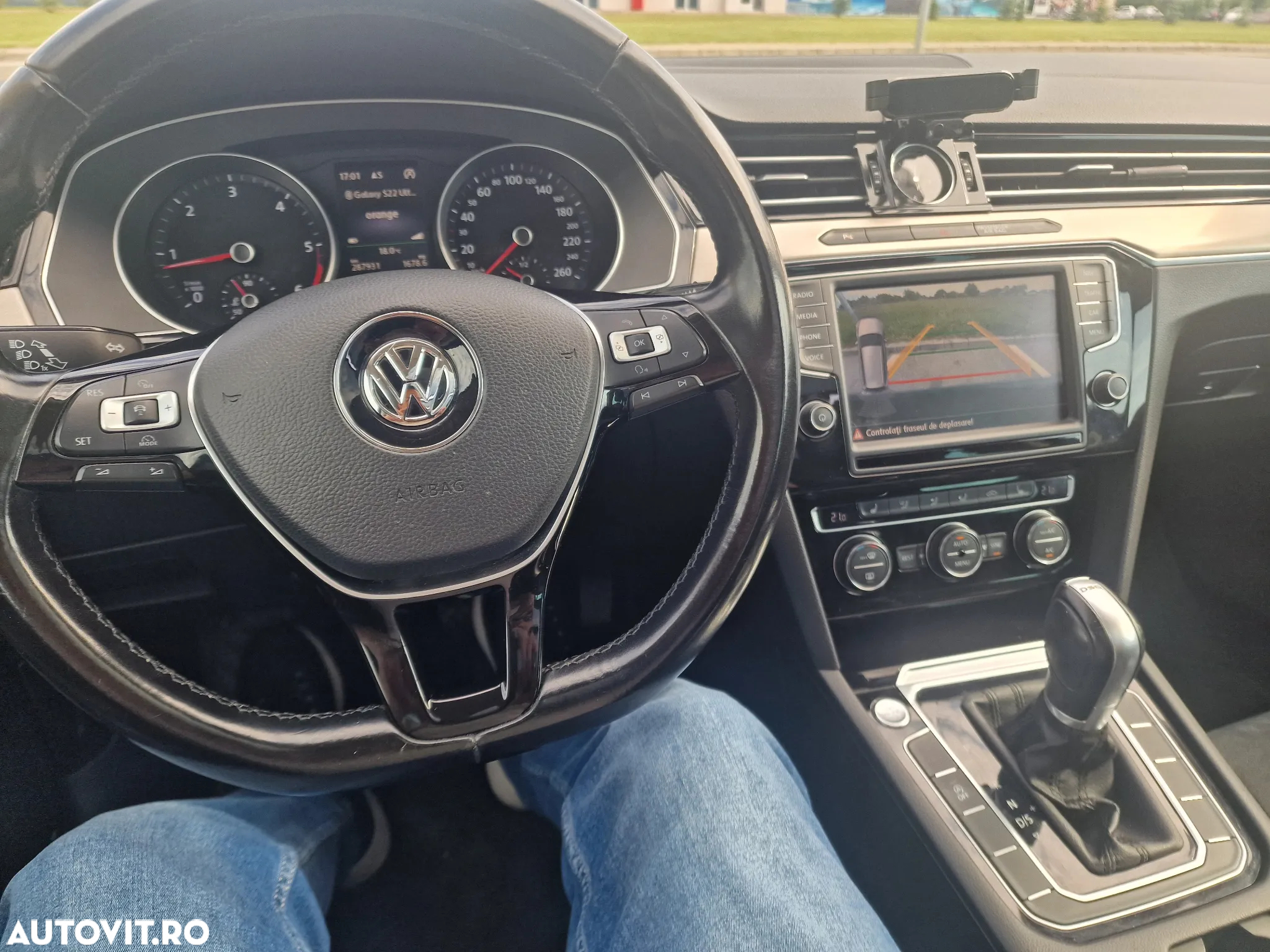 Volkswagen Passat - 9