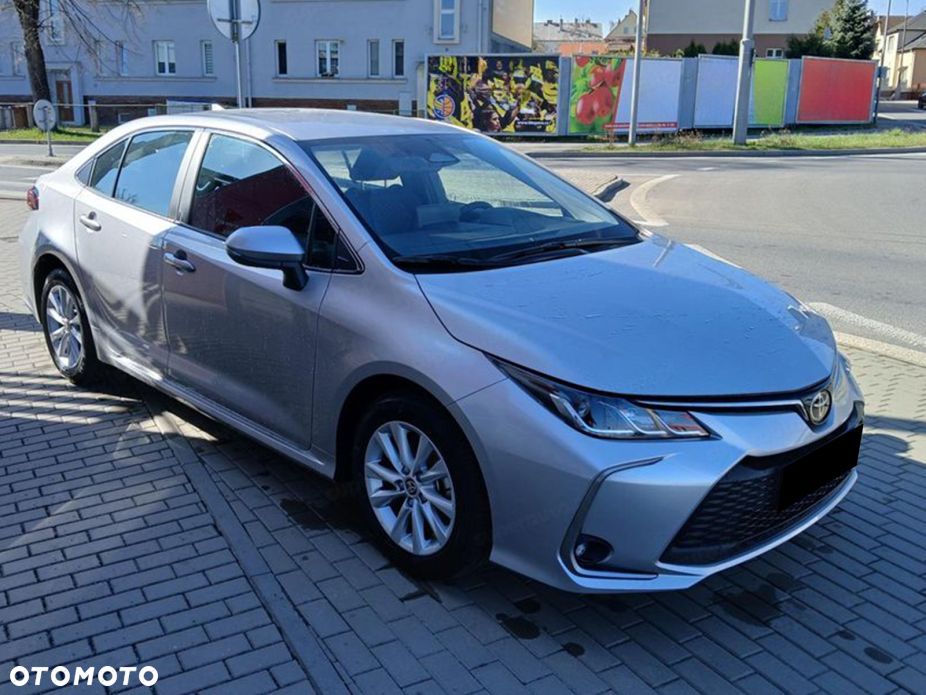 Toyota Corolla - 4