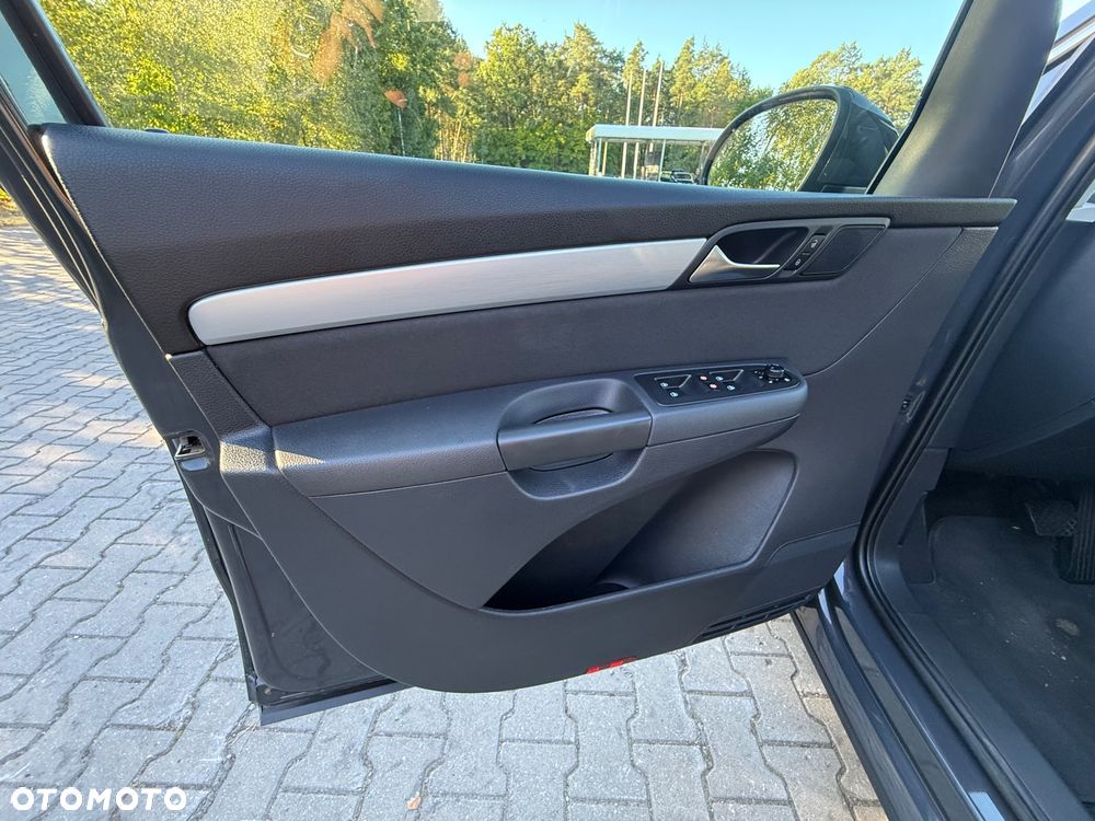 Volkswagen Sharan 1.4 TSI BMT Comfortline DSG - 30