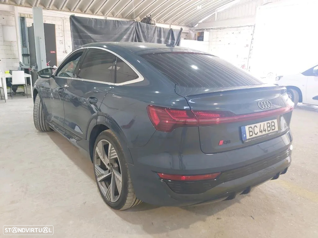 Audi Q8 e-Tron Sportback 50 quattro S line - 2