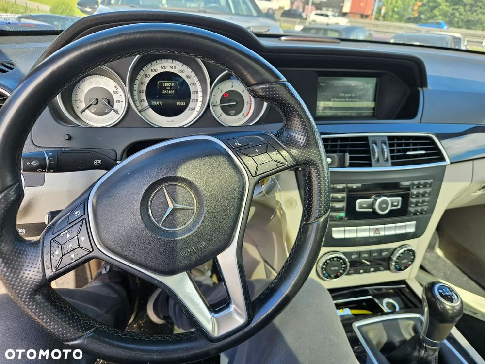 Mercedes-Benz Klasa C 220 CDI Edition - 9