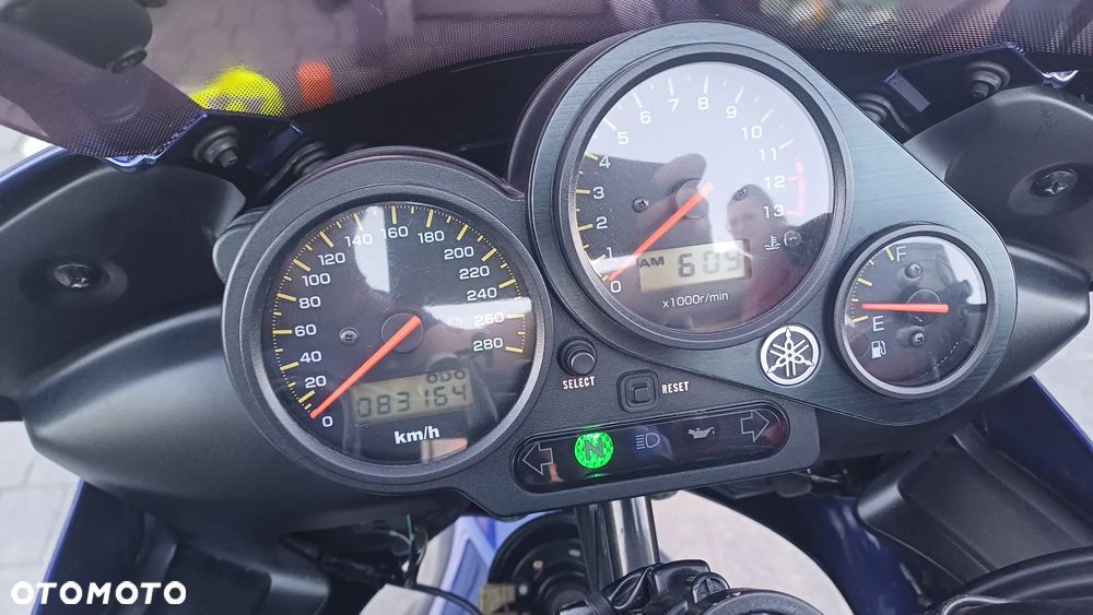 Yamaha FZS - 7