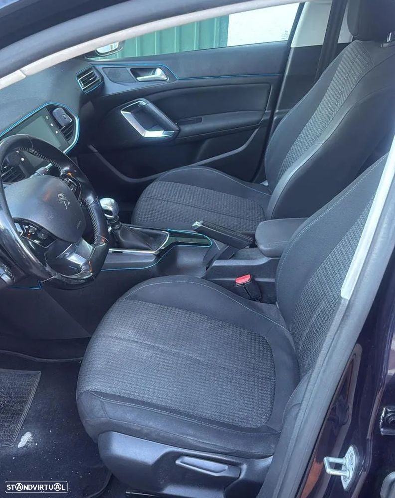 Peugeot 308 SW 1.5 BlueHDi Style - 4